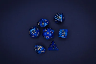 Installer une tringle à rideau sans faire de trous : 5 solutions faciles en 2026